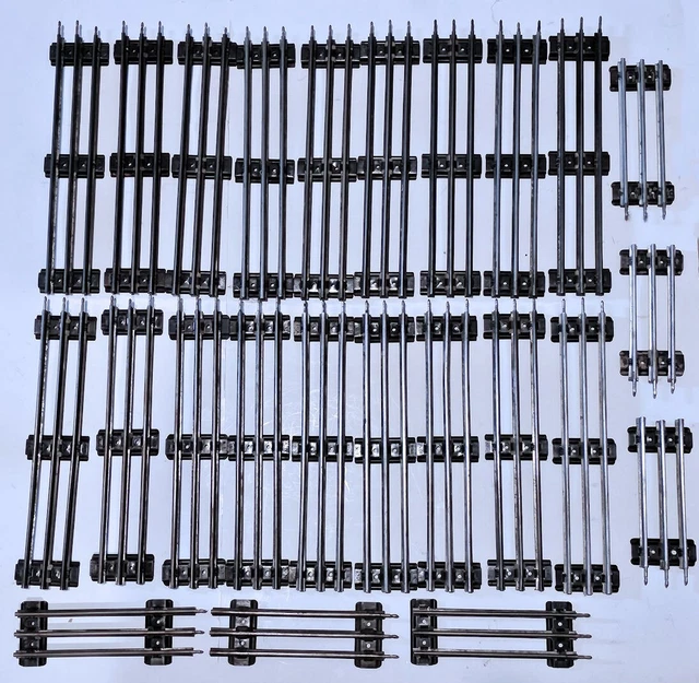 Vintage Lionel NY Straight Track 24 Piece Lot 18-10" & 6-5 1/2" half track
