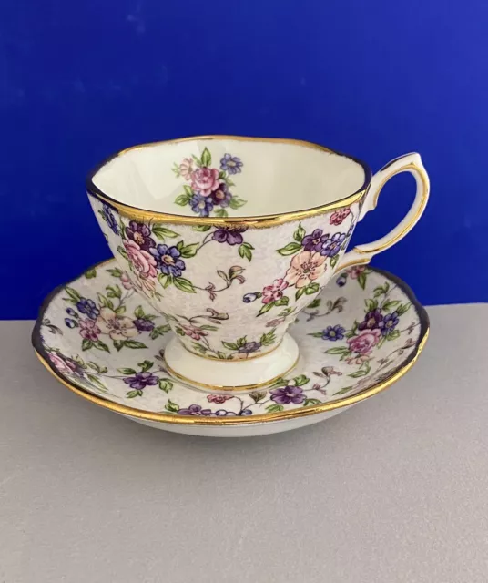 Royal Albert 100 anni 1940 tazza da tè e piattino inglese Chintz Pretty 185 ml - Nuovo