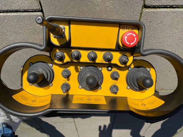 Funkfernsteuerung ABITRON (HETRONIC) 3,6V RF Band 869 Spülwagen LKW Bau Bedienug