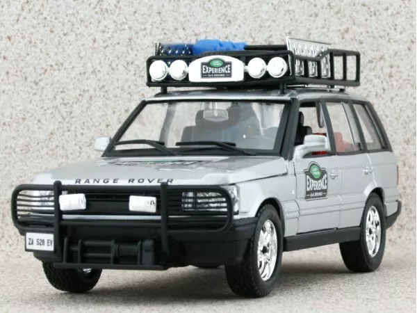 LAND ROVER Range Rover Expirience - silver - Bburago 1:24