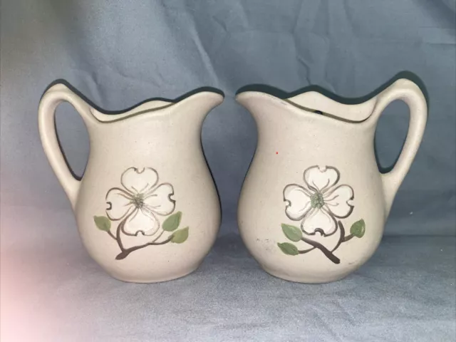 Pigeon Forge Pottery Dogwood Painted Pitcher Wall Pocket Grey Tan 4” Set
