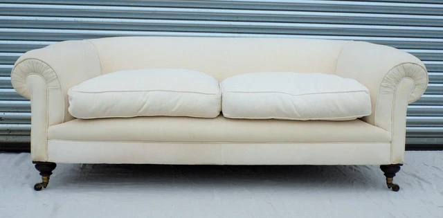 VICTORIAN CHESTERFIELD STYLE HOWARD SOFA c1890