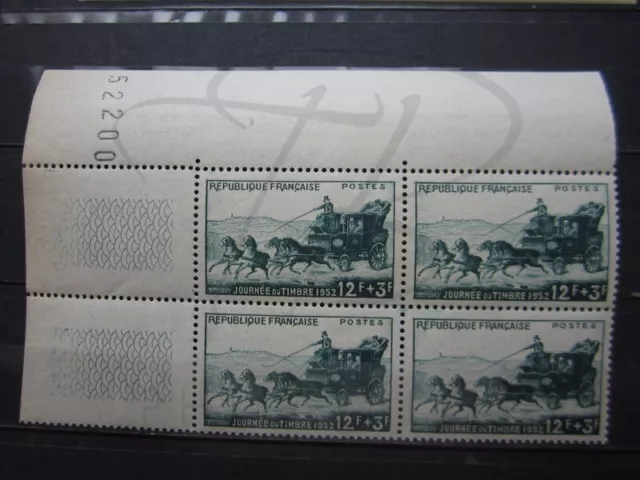 BEAUX TIMBRES DE FRANCE N° 919 EN BLOC DE 4 + 2 BDF - JOURNEE DU TIMBRE  (a)