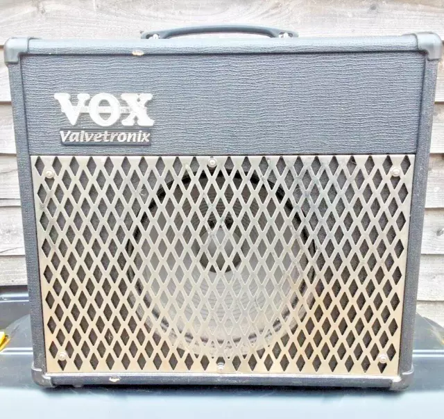 Vox AD30VT Valvetronix Chrome Combo Amplifier, PLEASE READ