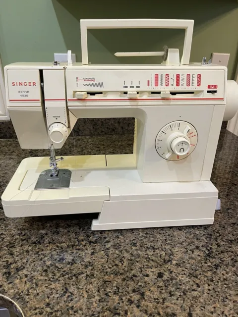 Singer Sewing Machine Merritt 4530. Great Shape But No Power Cord