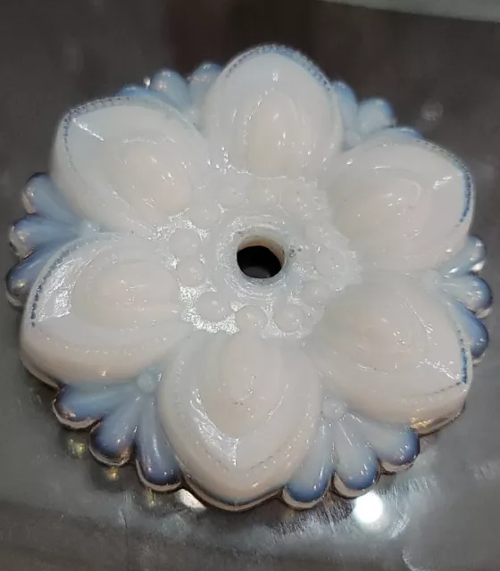 Antique Boston & Sandwich Opalescent Pressed Glass Curtain Plate Flower Shape 3"