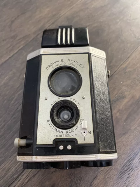 Vintage Eastman KODAK Brownie Reflex Synchro Model Hawkeye Camera