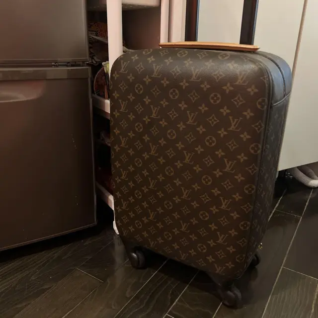 Preloved Louis Vuitton Zephyr 55 Roller Suitcase DR1134 061623 –  KimmieBBags LLC