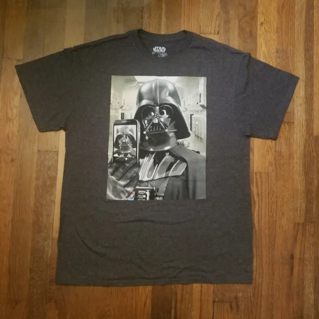 Disney's Star Wars Darth Vader Graphic T-shirt Sz Lg Selfie Unisex Vacation