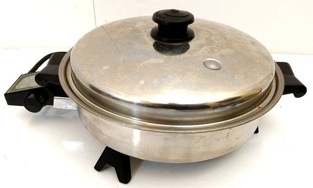 Poêle électrique ancienne Saladmaster n° 7817 Base Avec Cordon PAS DE