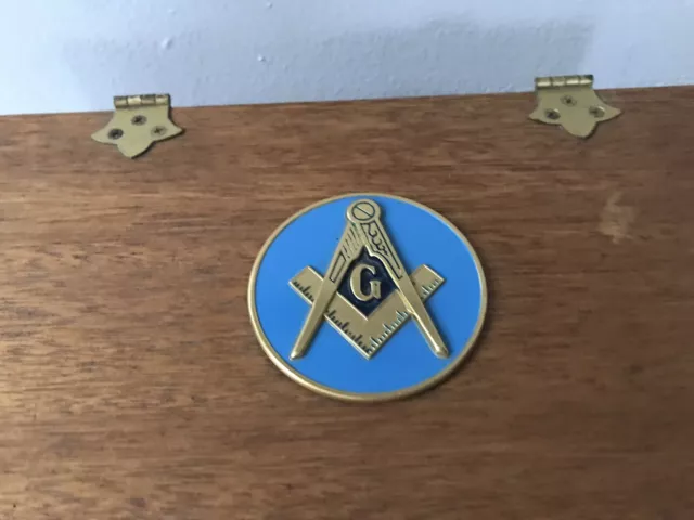 Vtg Free Mason Fraternal Lodge Wood Box w/ Enameled Metal emblem Masonic temple 3