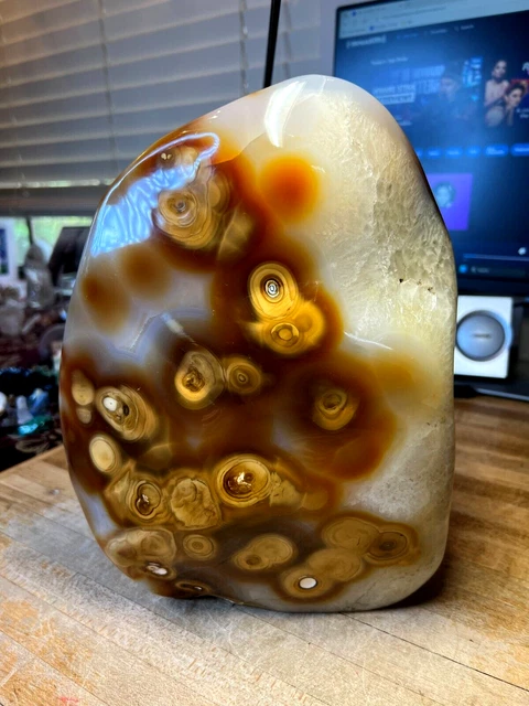 Carnelian Crystal Gemstone Jumbo Ex Large Polished Rock Geode Spacemen 557