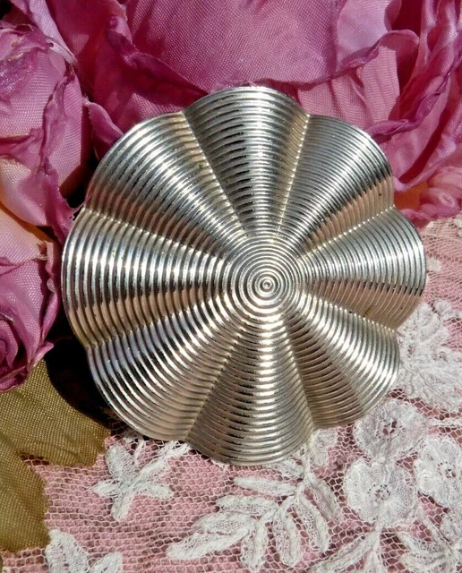 ANCIEN GROS BOUTON VOLUTE FANTAISIE en MÉTAL ARGENTÉ vers 1915/1920