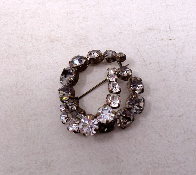 Très belle broche vintage - Décor de strass