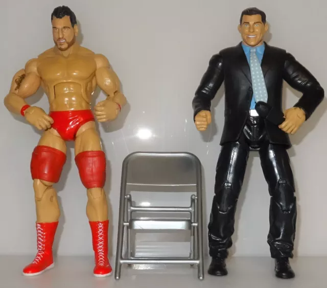 Wrestling WWE Figuren Nunzio deluxe + Matt Striker deluxe + Stuhl + Mikro Jakks