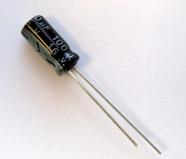 10x condensateur électrolytique 16V 100uF Radial Electrolytic Capacitor 11x5mm 2