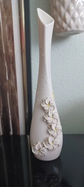 Vintage Dorothy Okumoto "Plumeria" Flower Vase Porcelain Hawaii Signed off White