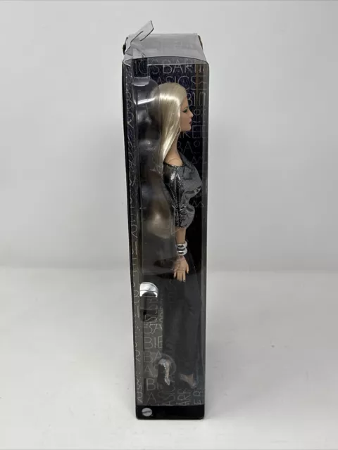 Barbie Basics Doll Model No 14 Collection 2.1 2010 Mattel T7916 Nrfb 3