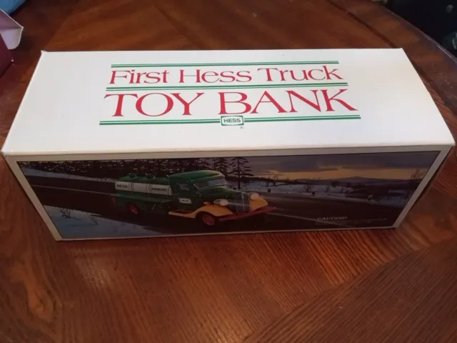 First Hess Truck Toy Bank 1985 New In Box with Inserts