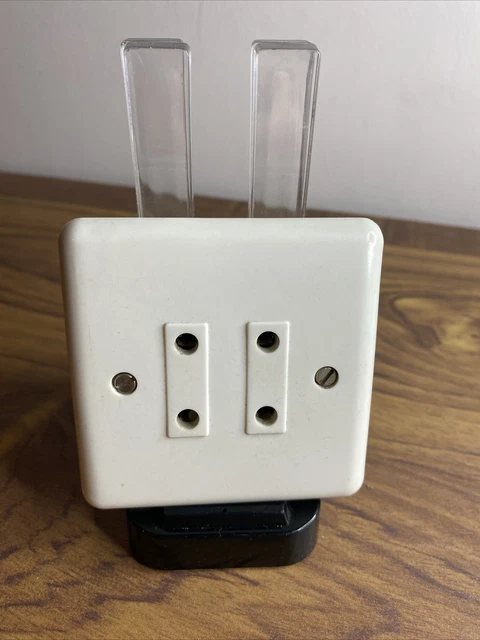Lot De 7 Prises 2P+T Legrand Neptune - Blanc - Pour Terrasse Ou Extérieur - Neuves