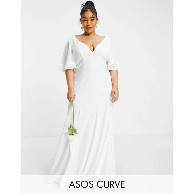 ASOS EDITIONASOS EDITION Abito da sposa in raso Curve Serenity con flutter...