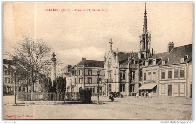 27 BRETEUIL SUR ITON -- place de l'Hotel de ville