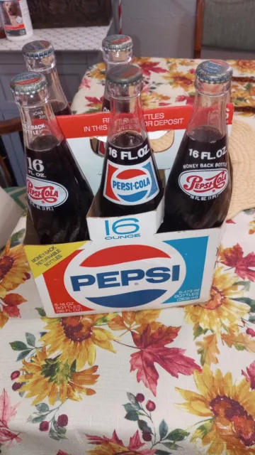 5 Vintage 70’s-80’s Pepsi Pepsi Cola Glass Soda Bottles 16oz With Carton