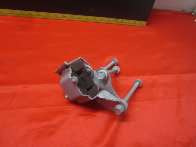 1983-1992 Camaro Firebird Transmission Torque Arm Support To Transmission 700R4