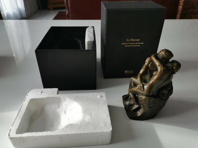 Statuette, Statuette En Bronze. Le Baiser De Rodin Et Le Discobole D Apres Myron 12 Cm Bronze
