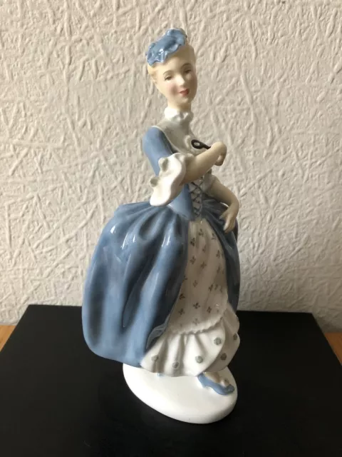 Royal Doulton Figurine - Masquerade - HN2251