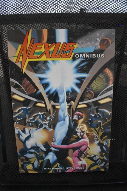 Nexus Omnibus Volume 1 Dark Horse Deluxe TPB RARE OOP Mike Baron & Steve Rude