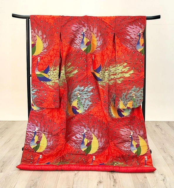 Japanese kimono Color Uchikake Vintage  silk red peacock vermilion wedding vivid