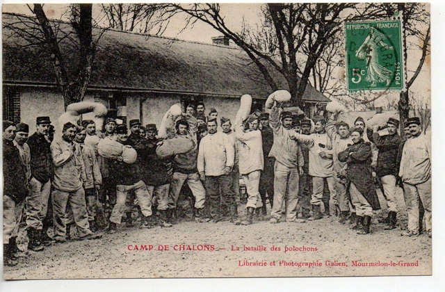 CHALONS SUR MARNE - Marne - CPA 51 - Vie Militaire Au camp - bataille polochons