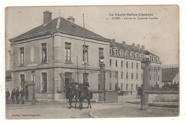 LURE Haute Saone CPA 70 Theme Casernes - entrée du quartier de