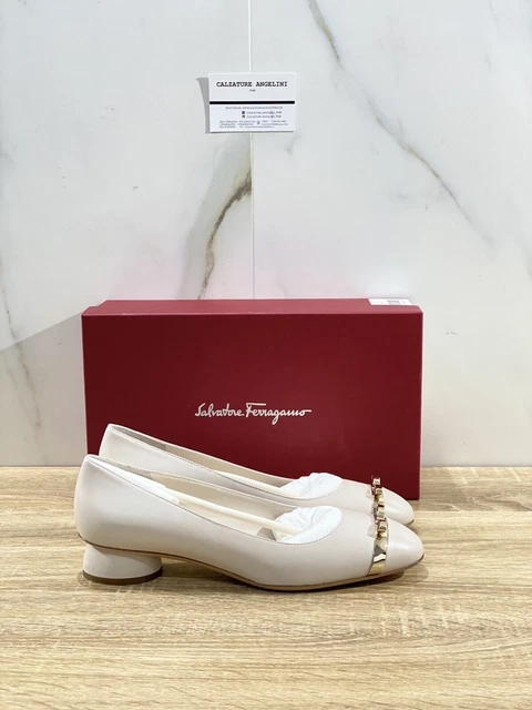 Salvatore sales ferragamo ballerine