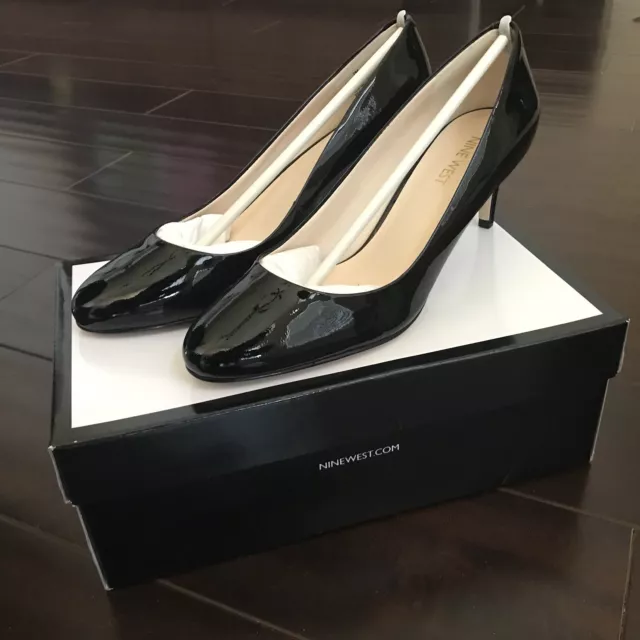 Nine West Cassidy Pumps Heels in Black Patent Leather • Size 7 (M) • Height 2.5”