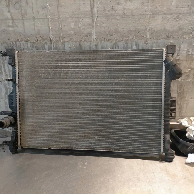 Radiateur Refroidissement Batterie Ford Kuga MK3 - Réf L1MH-18E254-BC - Occasion