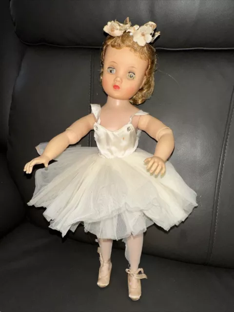 Gorgeous Vintage Madame Alexander Elise Ballerina,1950's With Tagged Outfit  15"