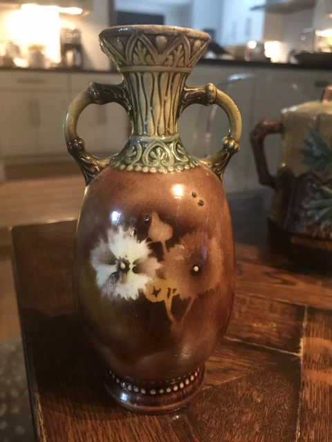 Antique MAJOLICA art Pottery VASE flower design