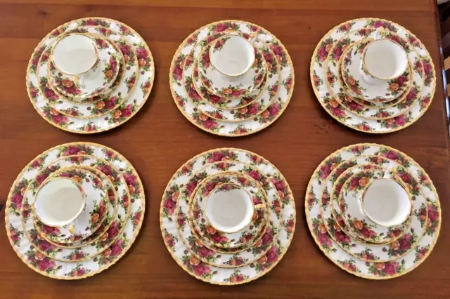 Royal Albert Old Country Roses Original 30 Piece Dinner Set - Bone China