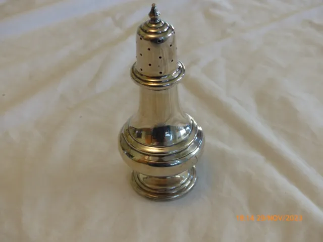 NICE STERLING SILVER SUGAR SIFTER by WOODWARD & LOTHROP 85g