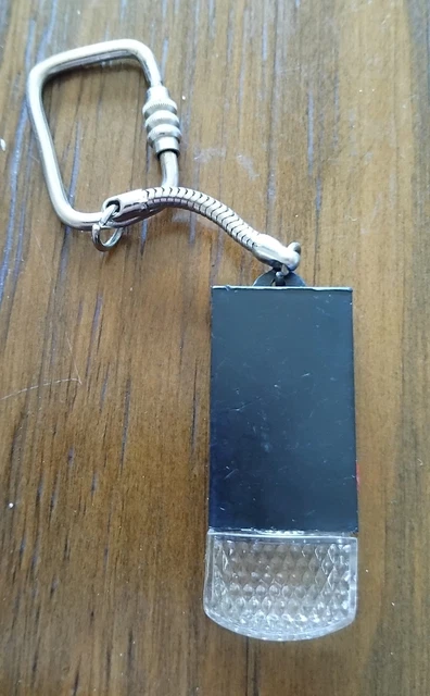 BULLDOGS FOOTSCRAY FOOTBALL Club Logo Keyring Torch - Not working $16. ...