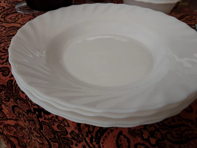 VINT' UP et REC' UP - Assiette creuse « Fleurie » d' Arcopal