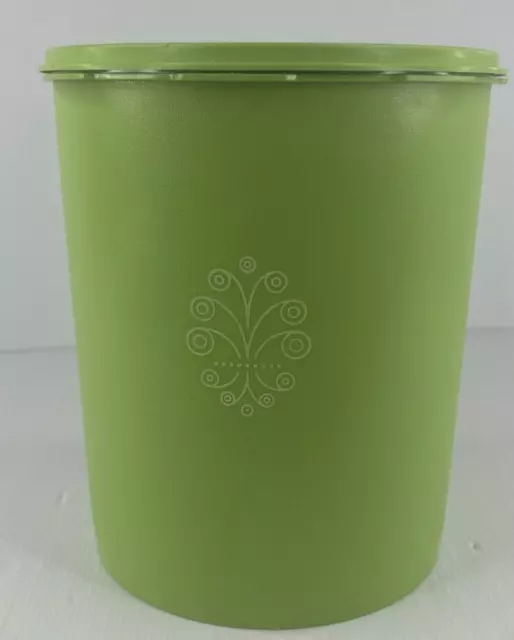 https://www.picclickimg.com/s60AAOSwuc1lCSw-/Vintage-TUPPERWARE-1970s-Green-Decorator-Servalier-Canister.webp