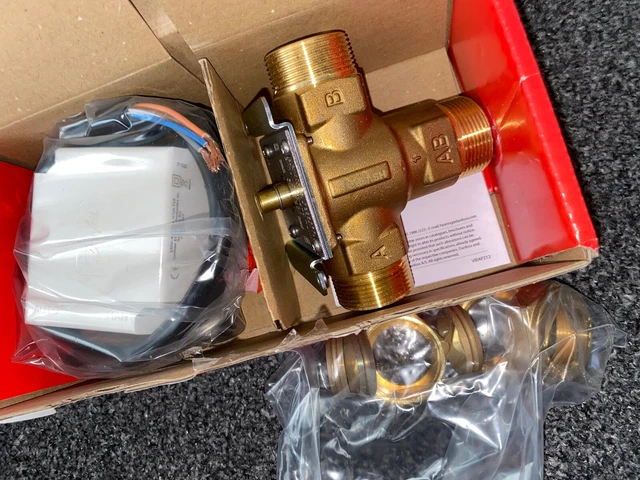 Valemo motorisiertes Zonenventil ohne zusätzlichen Mikroschalter, 3 Valemo motorisiertes Zonenventil ohne zusätzlichen Mikroschalter, 3