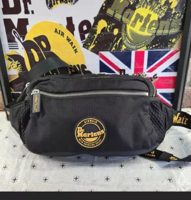 Dr martens fanny sales pack