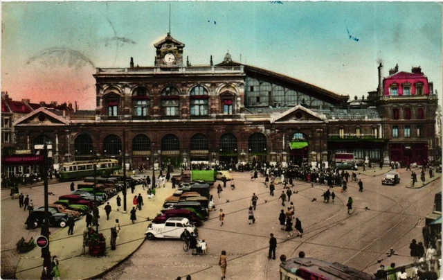CPA Nord LILLE La Gare (983840)