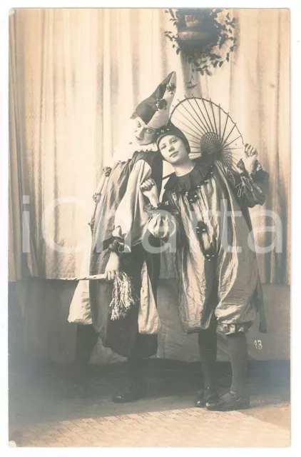 1925 ca HALBERSTADT (D) - CARNEVALE - Giovani donne in costume *Foto 9x14 cm