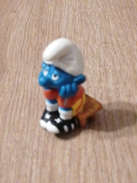 Figurine Schleich Schtroumpf N°43126 – Footballeur FC Nürnberg, PVC, Collection
