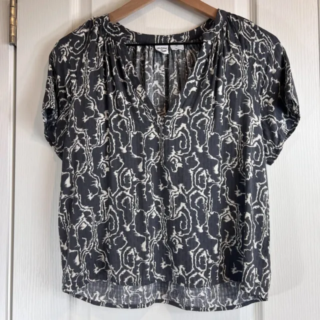 Melrose and Market Women's Gray Print Short Sleeve Blouse Top Size XS